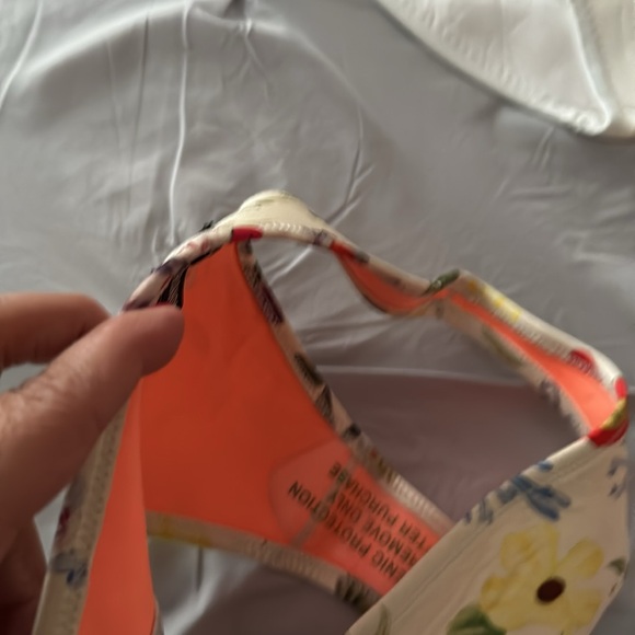 NWOT Triangl Paloma - Floral Bikini Bottom - Picture 4 of 4